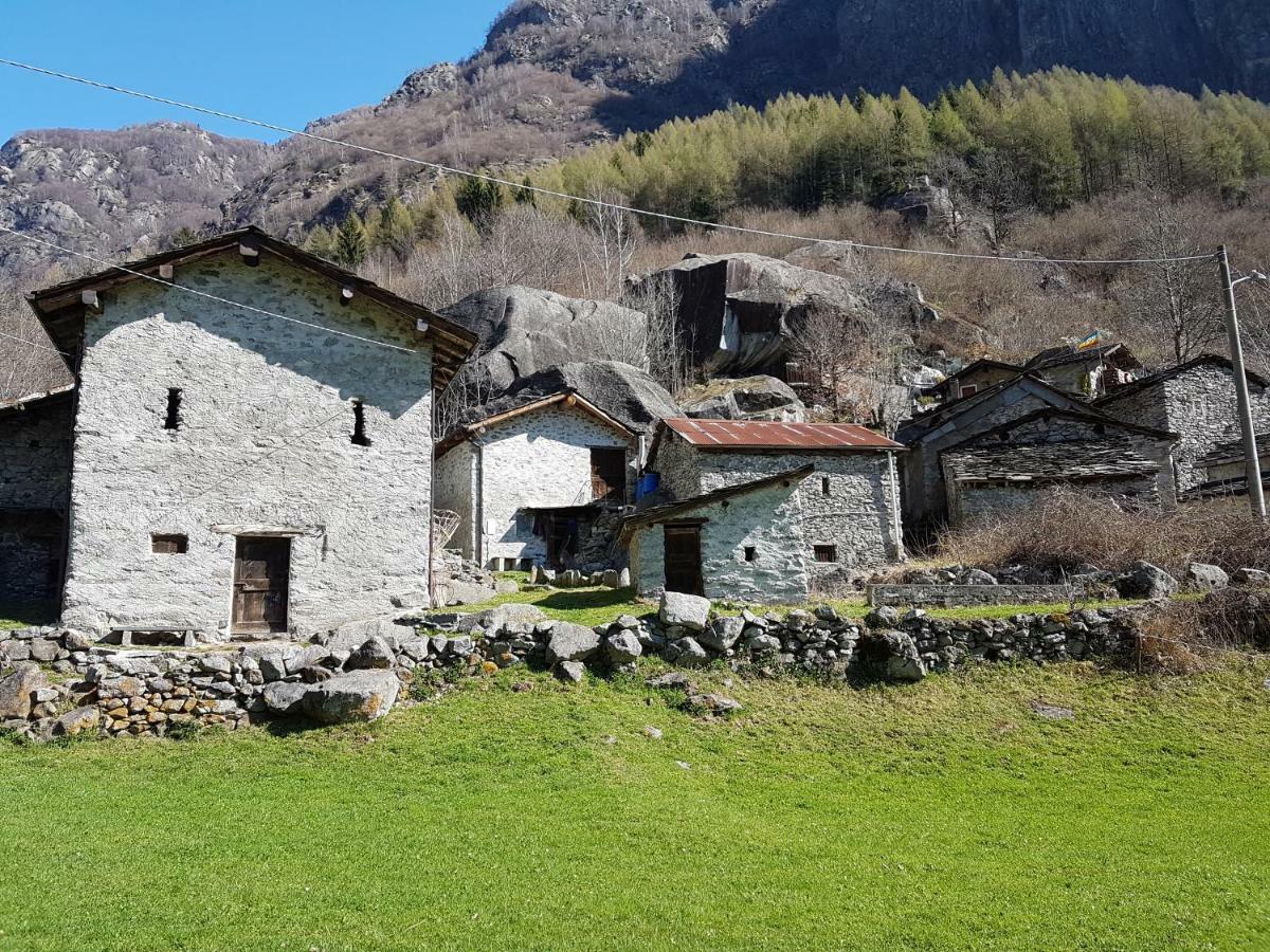 Hotel Ristorante Sasso Remenno Val Masino Exterior foto